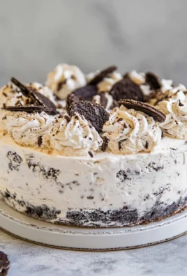 Cookies and Cream Ice Cream Cake