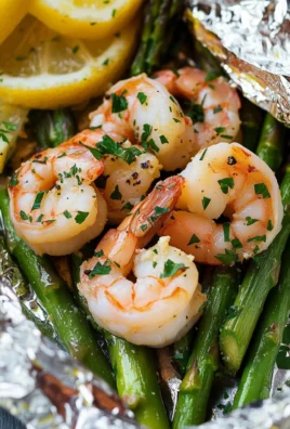 Shrimp and Asparagus Foil Packs with Garlic Lemon Butter Sauce